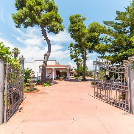 Villa Potenza Галатоне Екстериор снимка