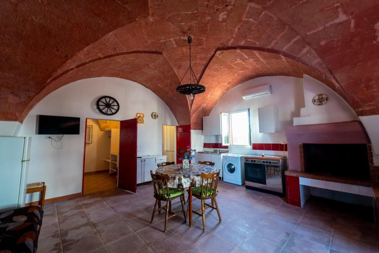 Villa Potenza Галатоне Екстериор снимка