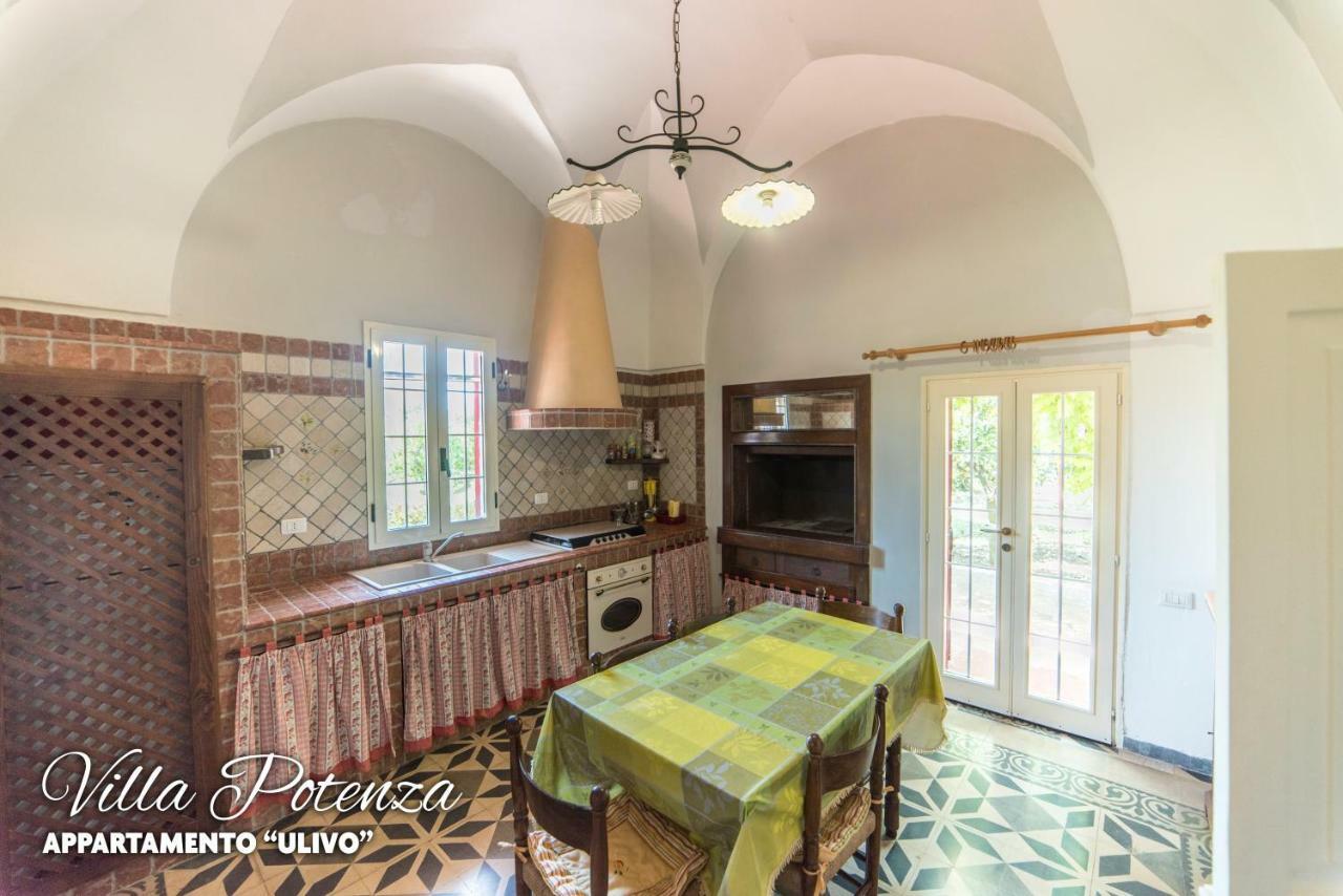 Villa Potenza Галатоне Екстериор снимка