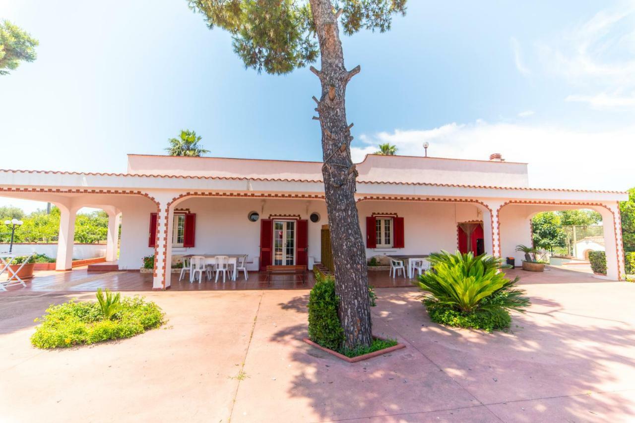 Villa Potenza Галатоне Екстериор снимка